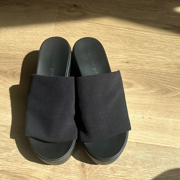Madden Girl Black Slide Sandals - Picture 1 of 3